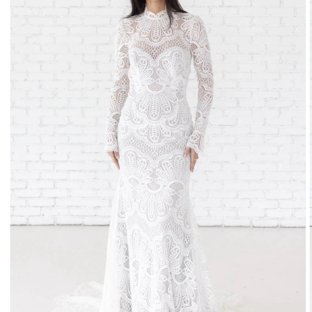 Watters White Lace Wedding Dress